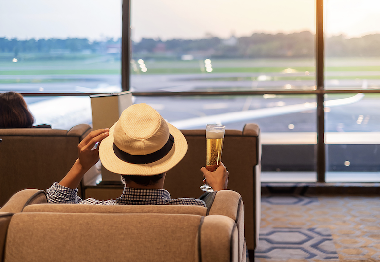 Most airlines only offer lounge access to business and first class ticket holders. But this All Nippon Airways lounge in Tokyo also welcomes passengers with premium economy tickets. In addition to ANA, Japan Airlines, SAS and LATAM now offer airport hospitality to premium economy passengers.